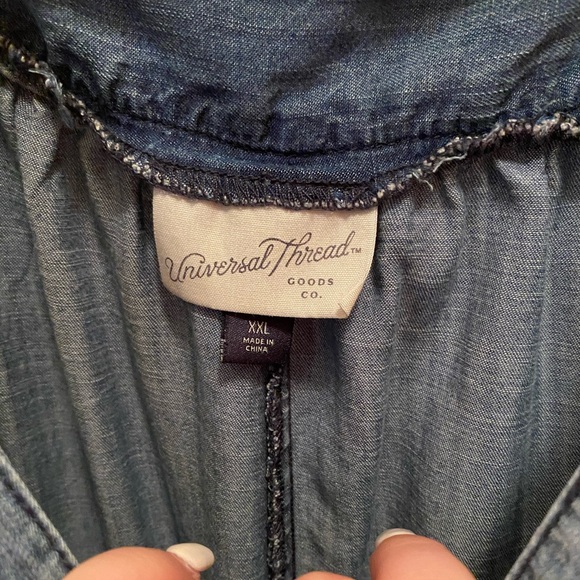 Woman’s Dress - Picture 5 of 6